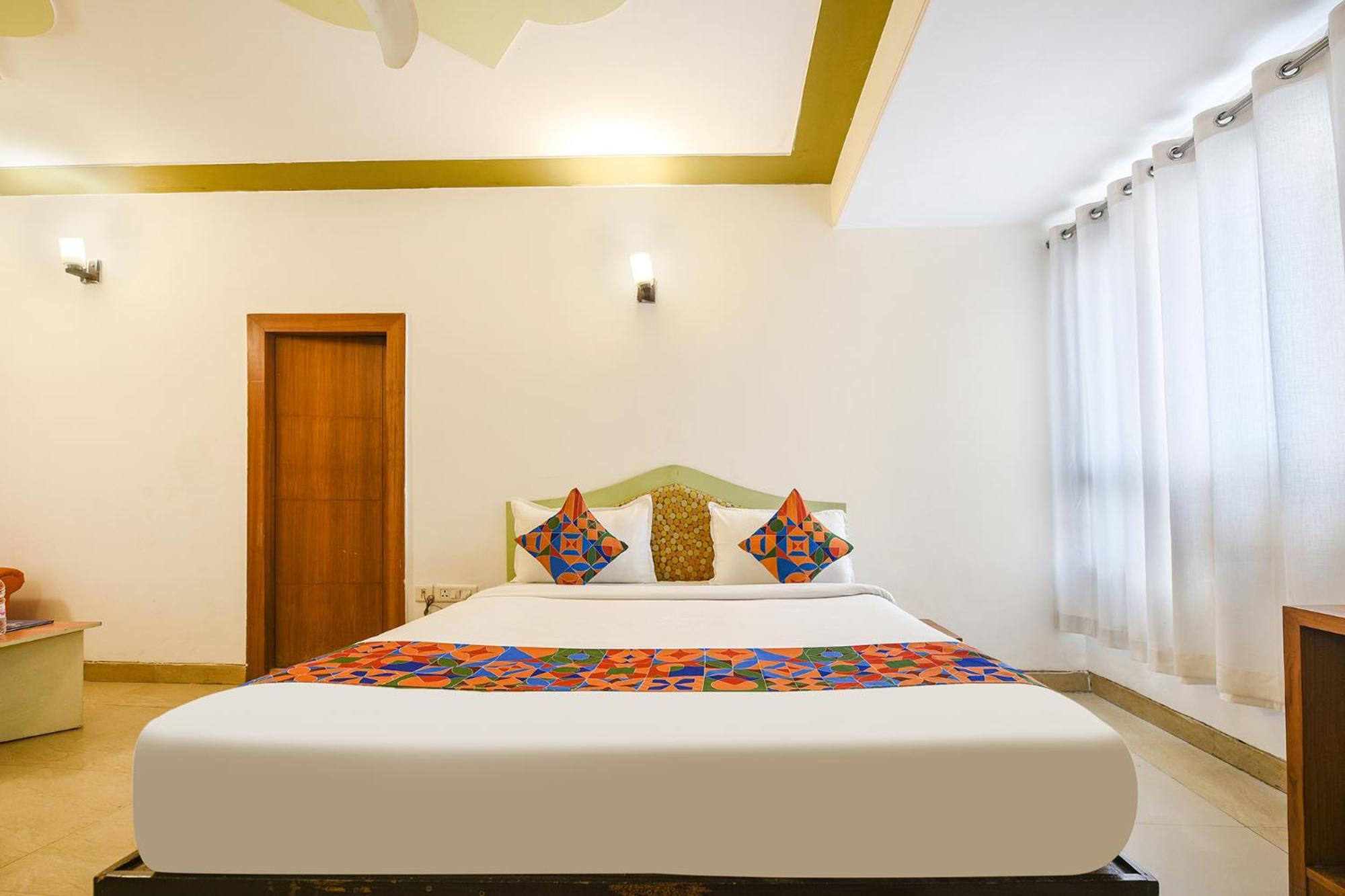 Fabhotel The Grand Ambrosia New Delhi