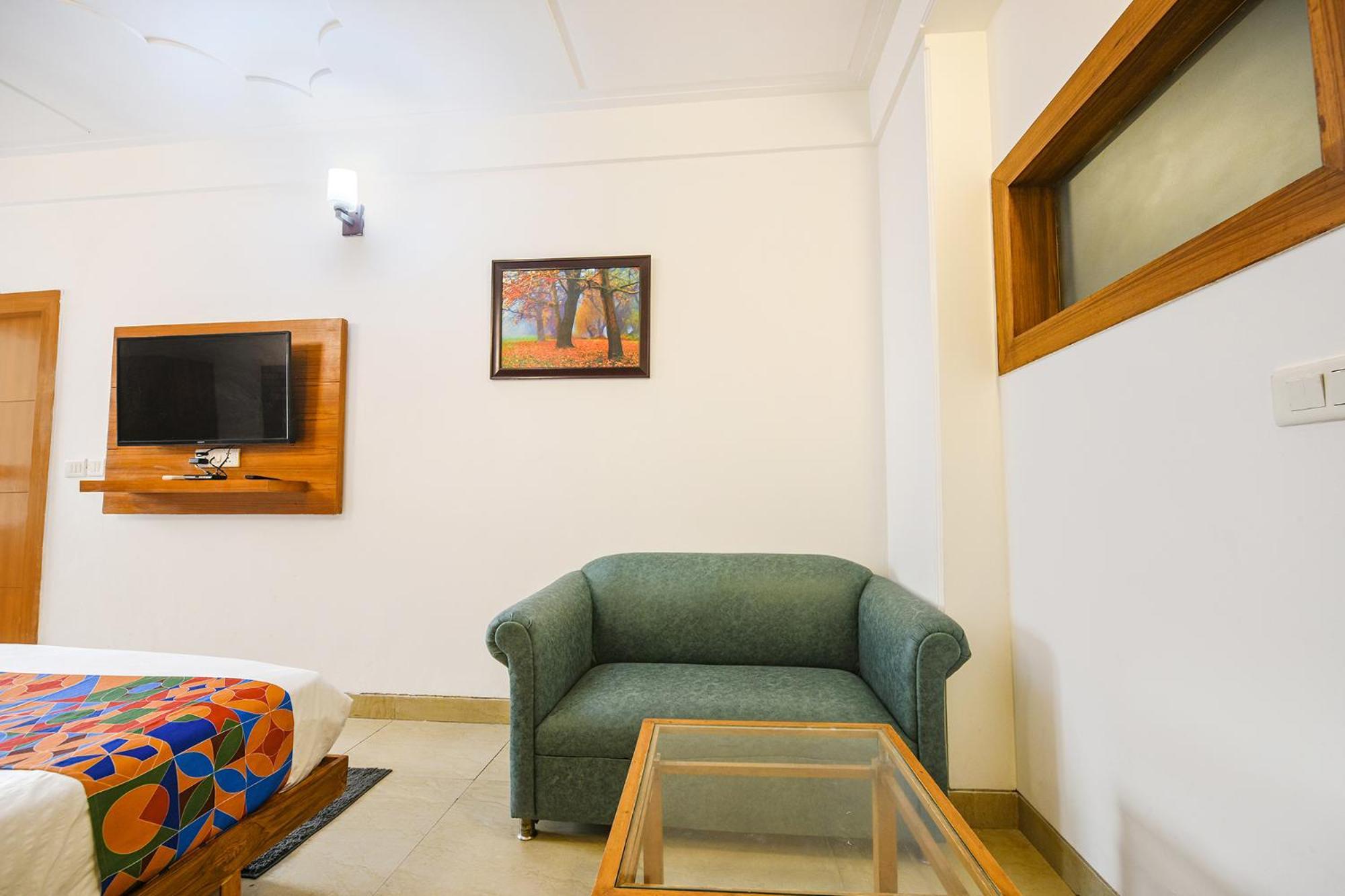 Fabhotel The Grand Ambrosia 4* New Delhi